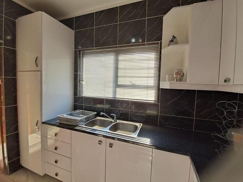 3 Bedroom Property for Sale in Avondale Western Cape